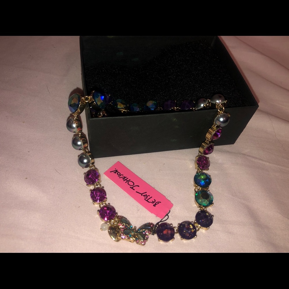 beautiful multi colored betsy johnson necklace